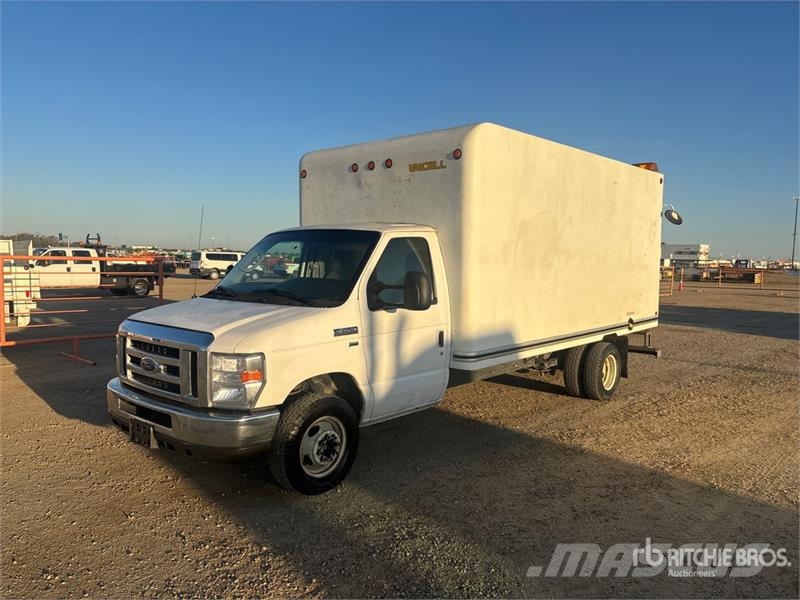 Ford Econoline E-450 4x2 Van Truck شاحنات ذات هيكل صندوقي