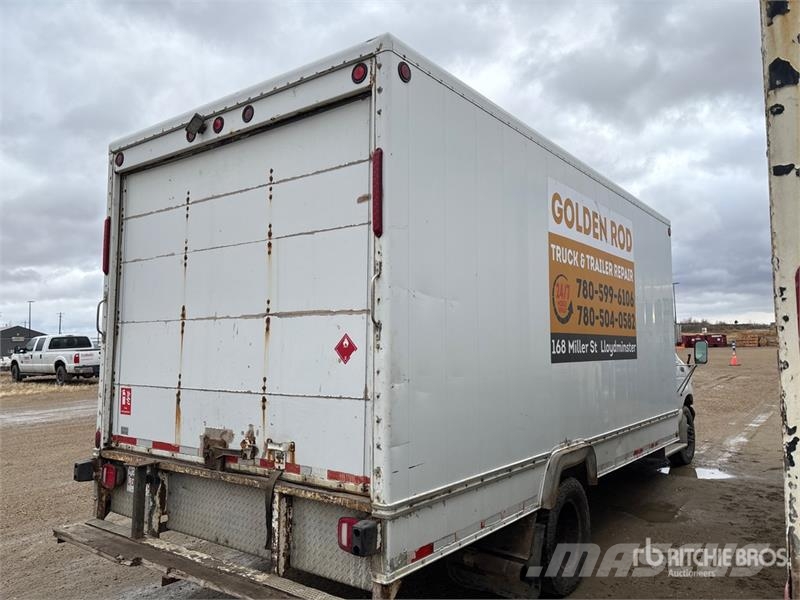 Ford Econoline E-450 4x2 Van Truck Camion Fourgon