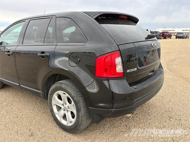 Ford Edge AWD SUV Personbiler