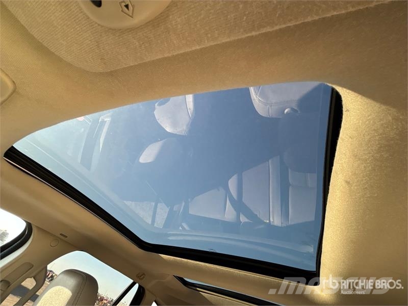 Ford Edge Limited AWD SUV Voiture