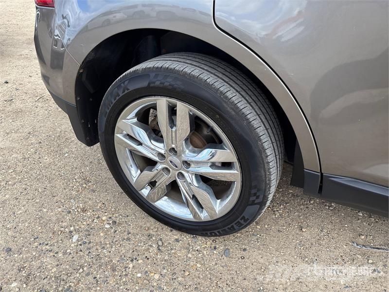 Ford Edge SEL AWD SUV 자동차