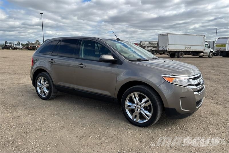Ford Edge SEL AWD SUV 자동차