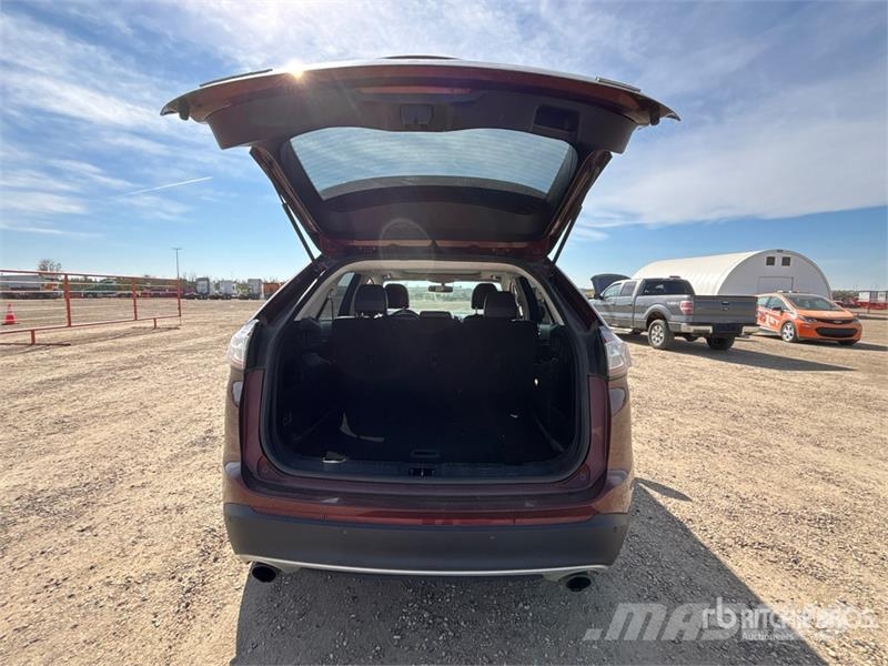 Ford Edge SEL AWD SUV Avtomobili