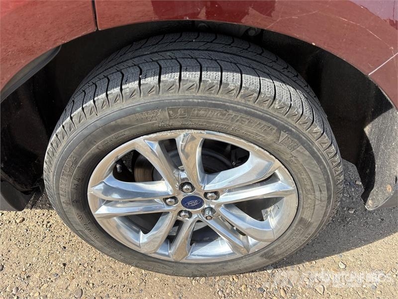 Ford Edge SEL AWD SUV Avtomobili