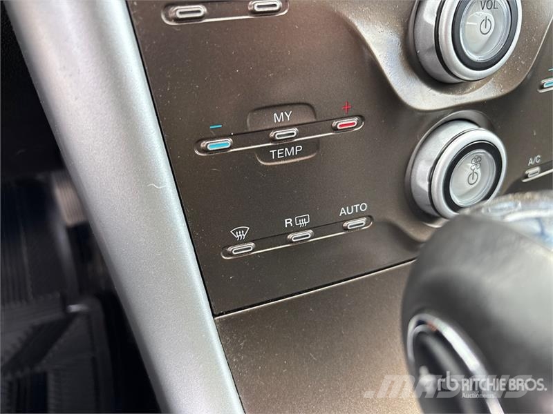 Ford Edge SEL AWD SUV 자동차