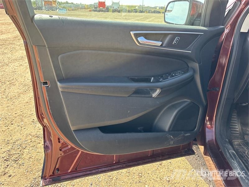Ford Edge SEL AWD SUV Avtomobili
