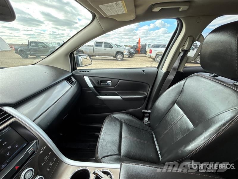 Ford Edge SEL AWD SUV 자동차