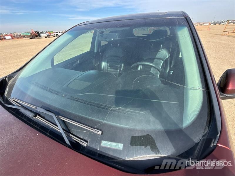 Ford Edge SEL AWD SUV Avtomobili