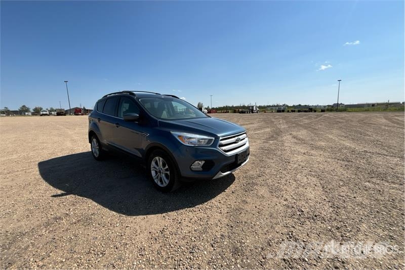 Ford Escape Automašīnas