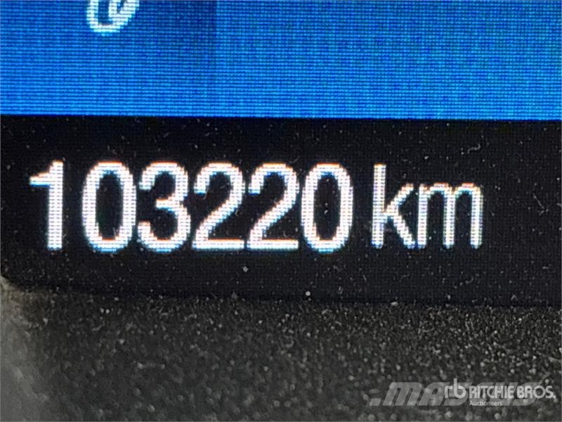 Ford Escape سيارات