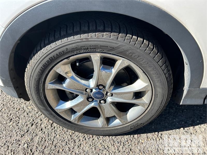 Ford Escape Voiture