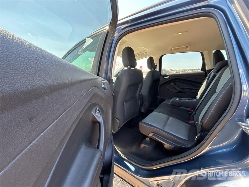 Ford Escape Automašīnas