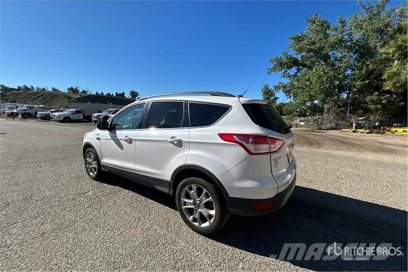 Ford Escape Auto's