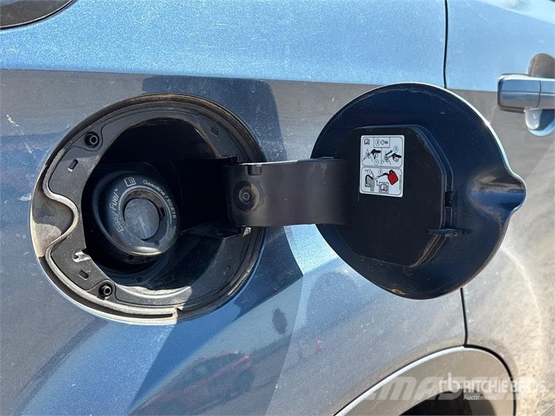 Ford Escape Automašīnas
