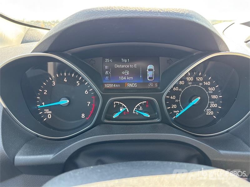 Ford Escape Automašīnas