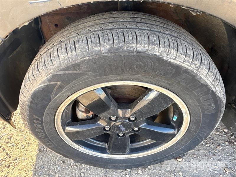 Ford Escape Voiture