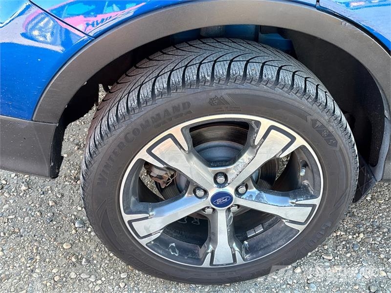 Ford Escape 4WD SUV Voiture