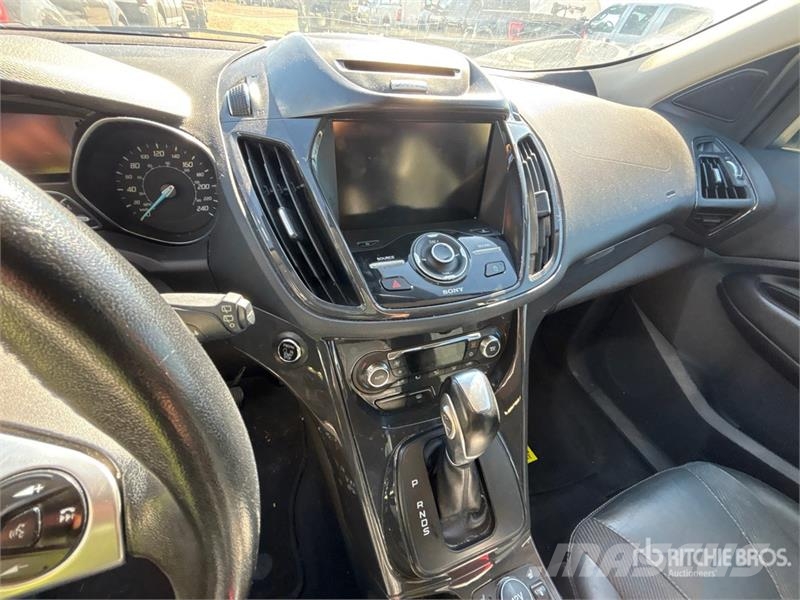 Ford Escape 4WD SUV Automobili