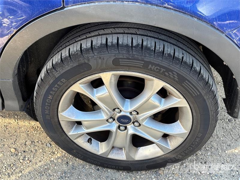 Ford Escape 4WD SUV Automobili