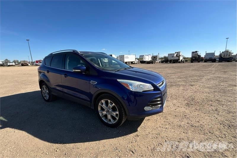 Ford Escape 4WD SUV Automobili