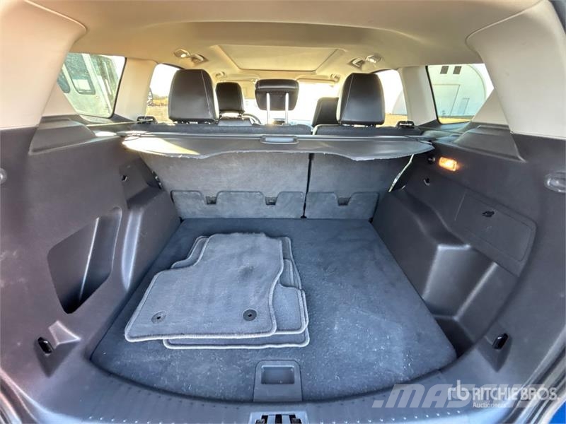 Ford Escape 4WD SUV Voiture