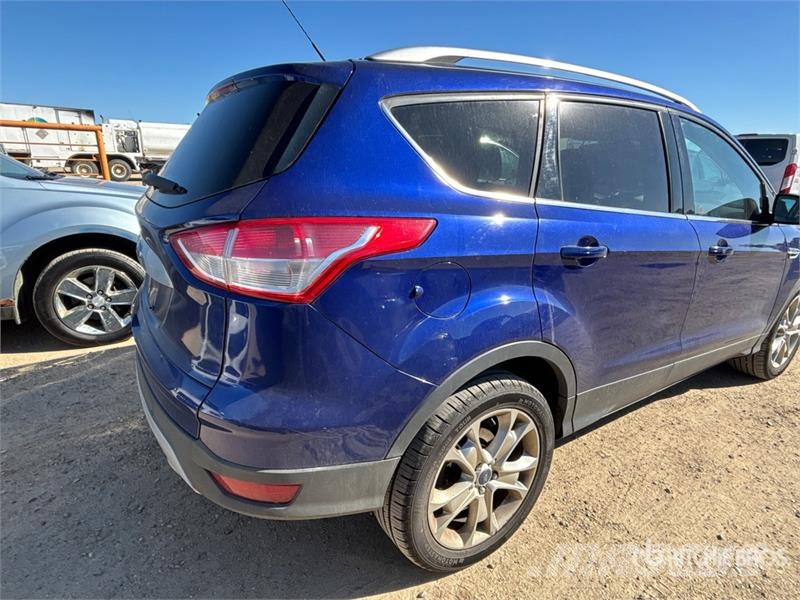 Ford Escape 4WD SUV Automobili
