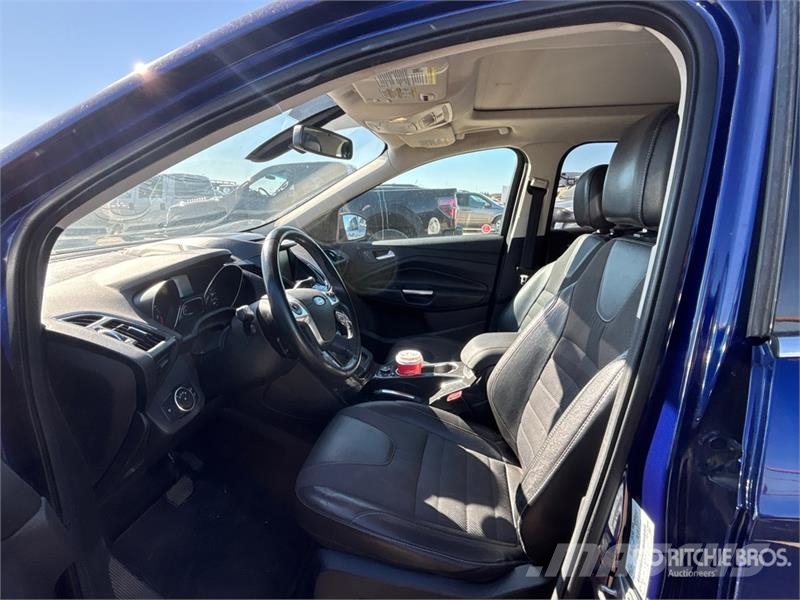 Ford Escape 4WD SUV Automobili