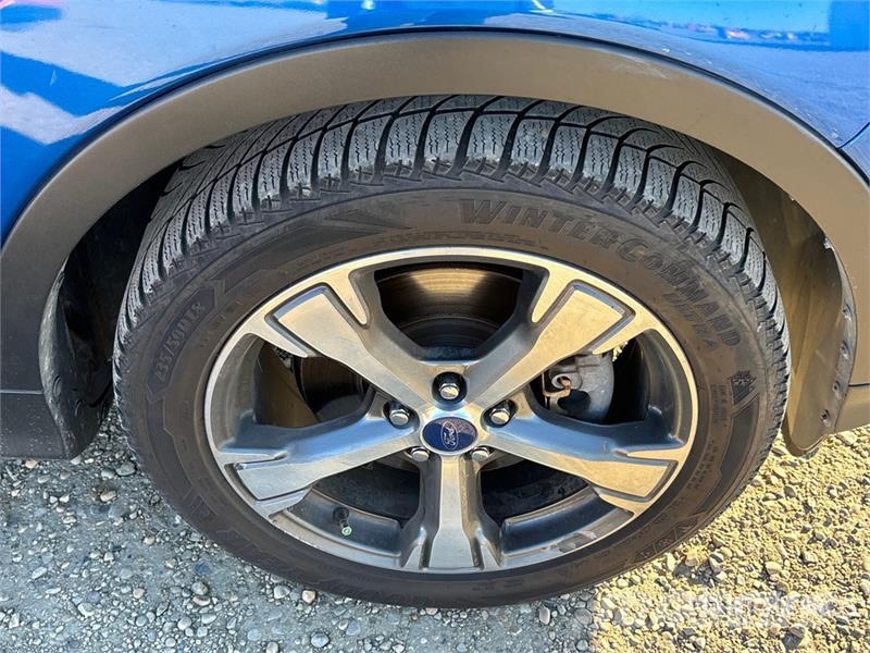Ford Escape 4WD SUV Voiture