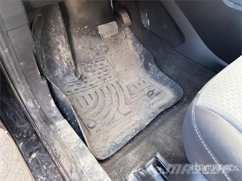 Ford Escape SE 2WD SUV (Inoperable) Auto's