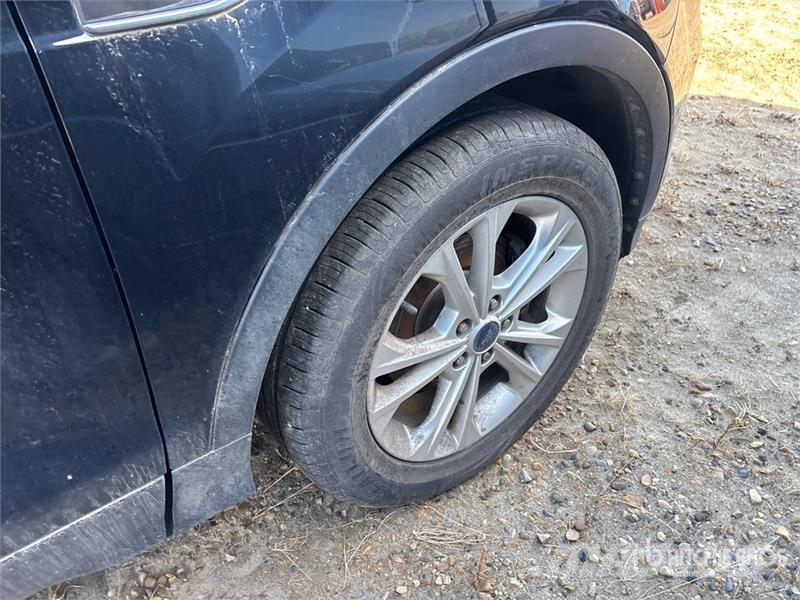 Ford Escape SE 2WD SUV (Inoperable) Auto's