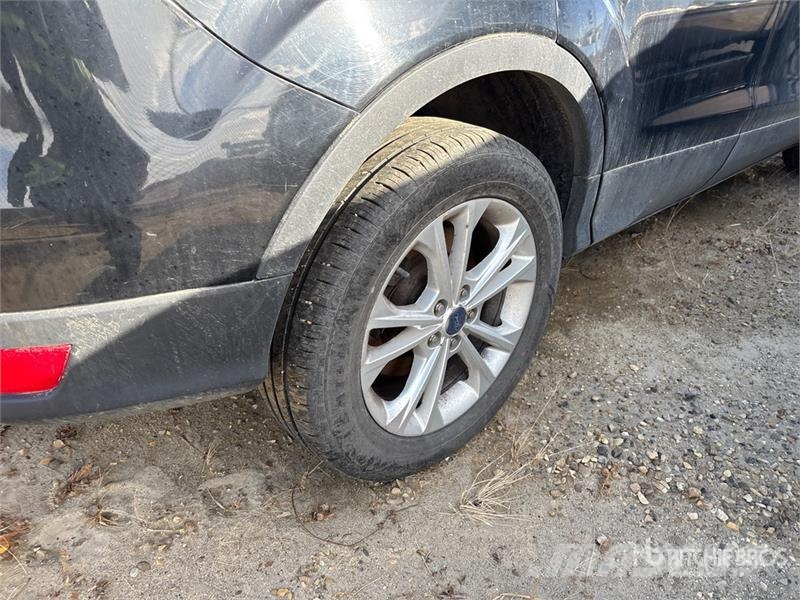 Ford Escape SE 2WD SUV (Inoperable) Auto's