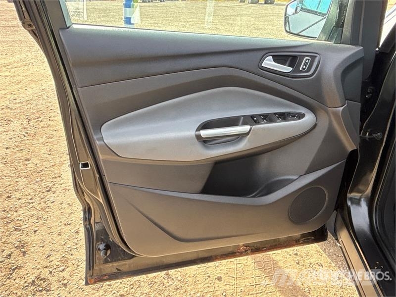 Ford Escape SE 4x4 SUV Automobili