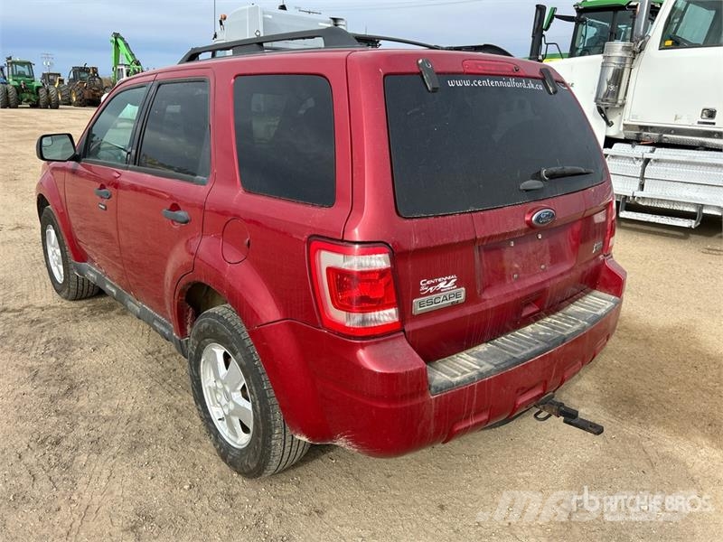 Ford Escape XLT AWD SUV سيارات