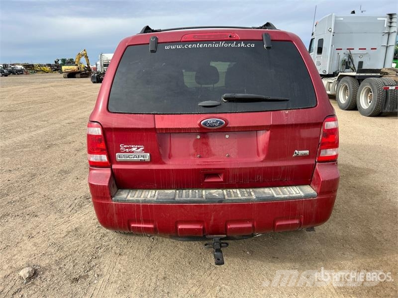 Ford Escape XLT AWD SUV سيارات