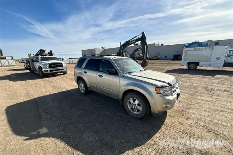 Ford Escape XLT SUV Cars