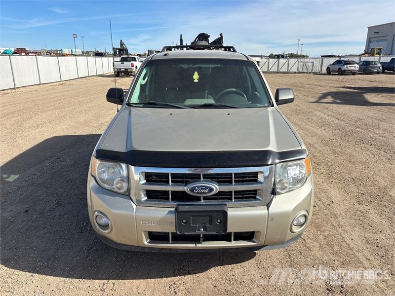 Ford Escape XLT SUV Biler