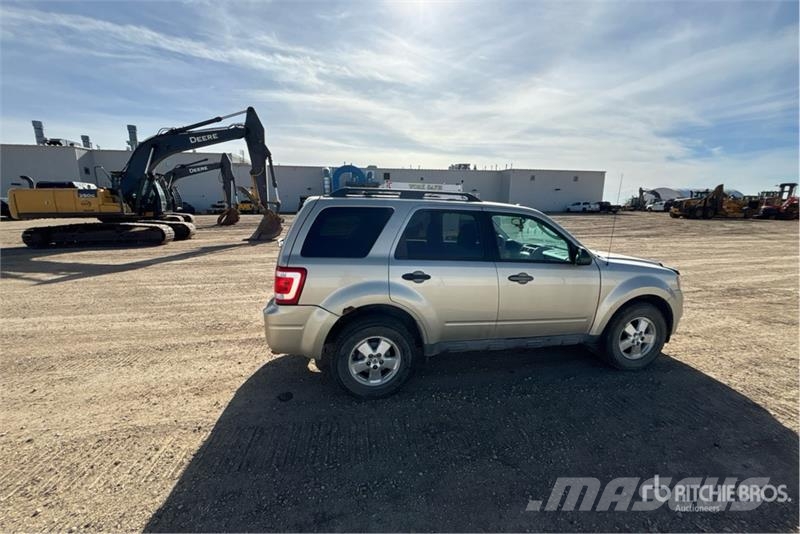 Ford Escape XLT SUV Cars