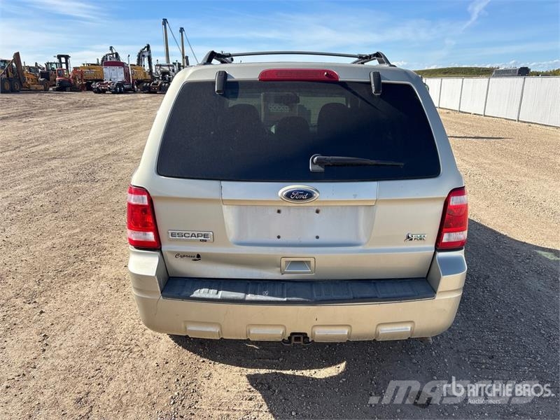 Ford Escape XLT SUV Biler