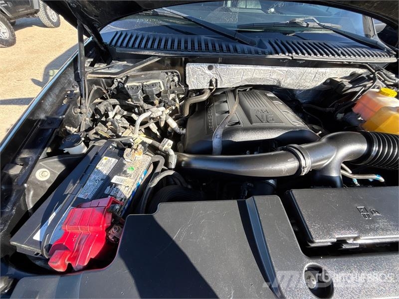 Ford Expedition Limited Max SUV Voiture