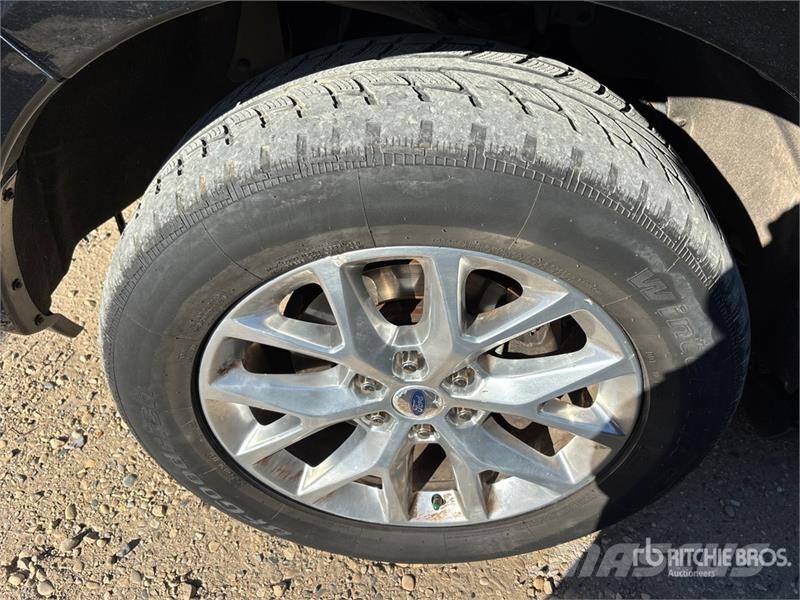 Ford Expedition Limited Max SUV Voiture