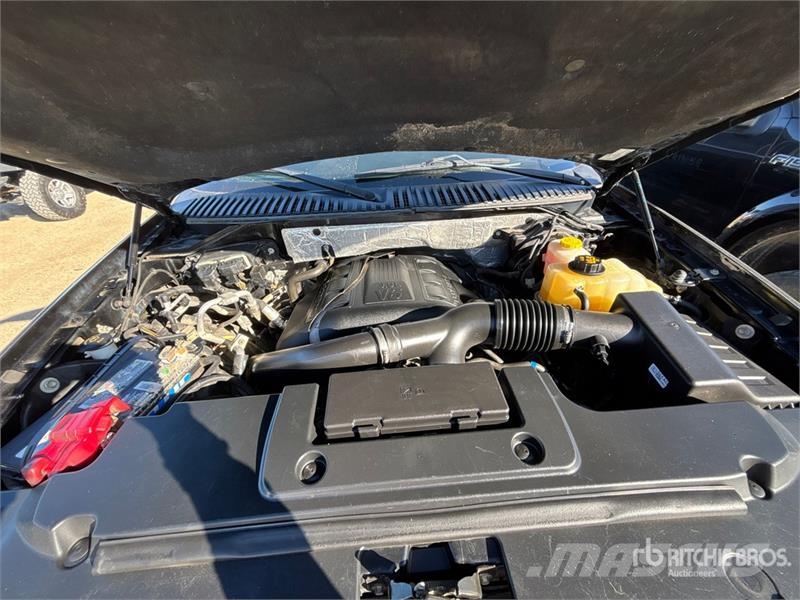 Ford Expedition Limited Max SUV Voiture
