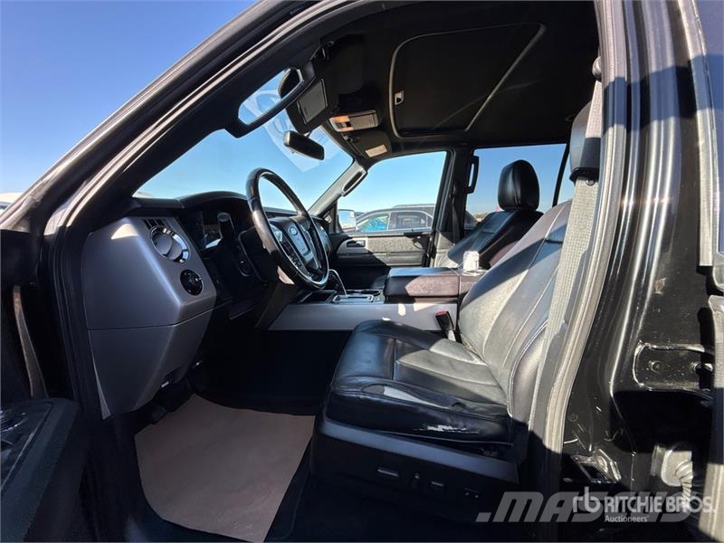 Ford Expedition Limited Max SUV Voiture