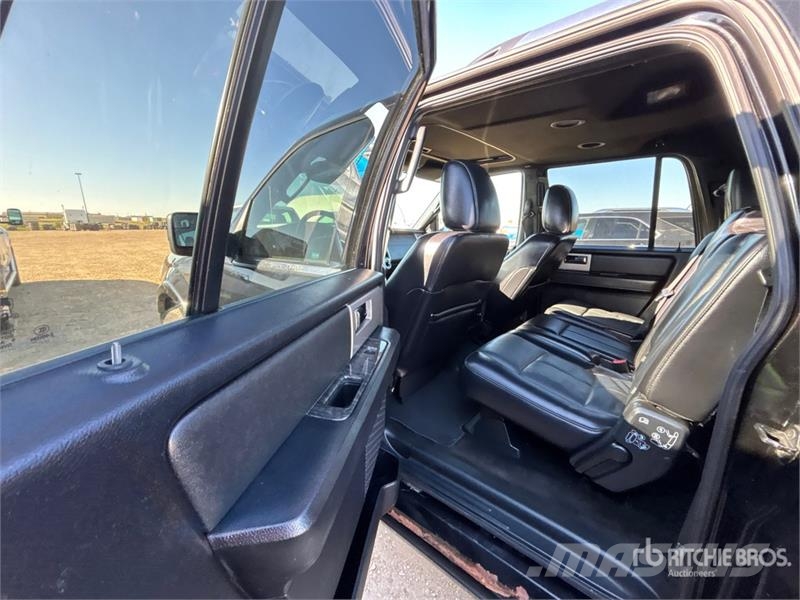 Ford Expedition Limited Max SUV Voiture