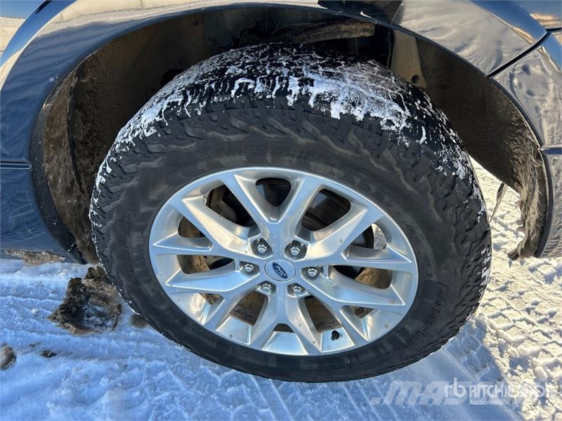 Ford Expedition Limited 4WD SUV Henkilöautot