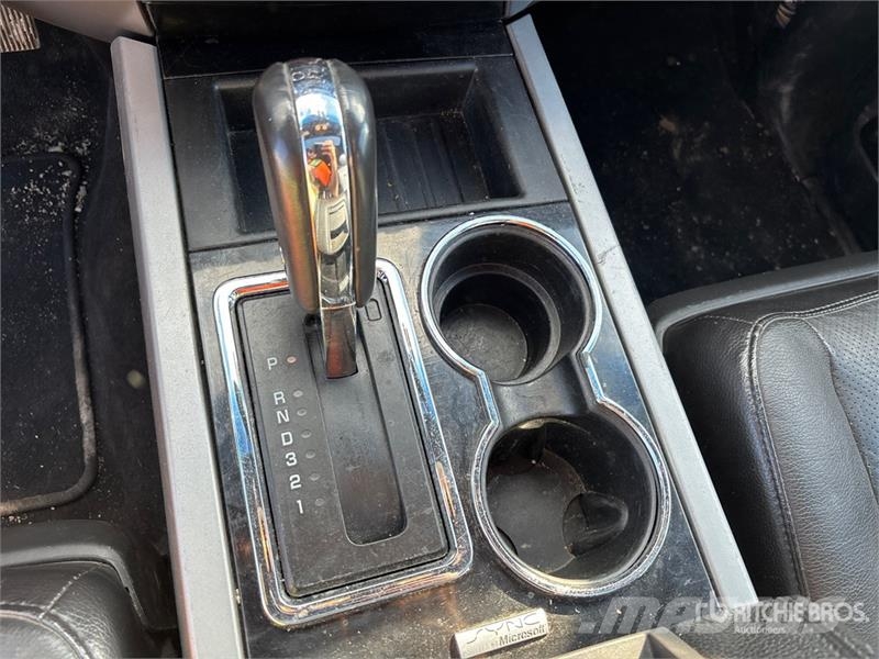 Ford Expedition Max Limited 4x4 SUV Sõiduautod