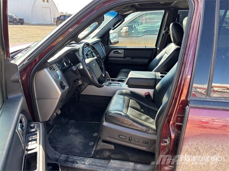 Ford Expedition Max Limited 4x4 SUV Sõiduautod