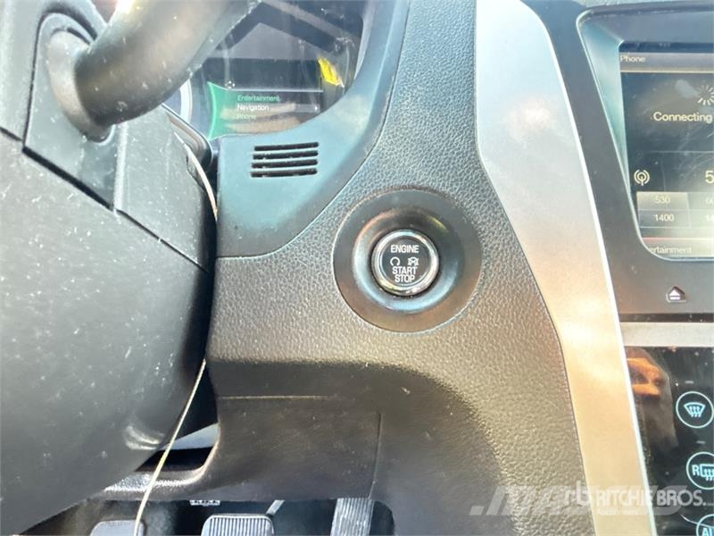 Ford Explorer Auto