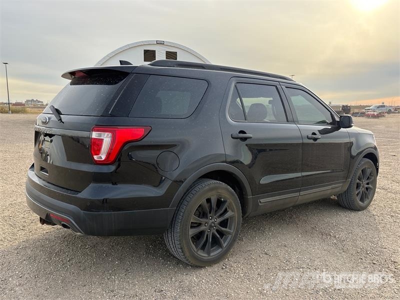 Ford Explorer Personbiler