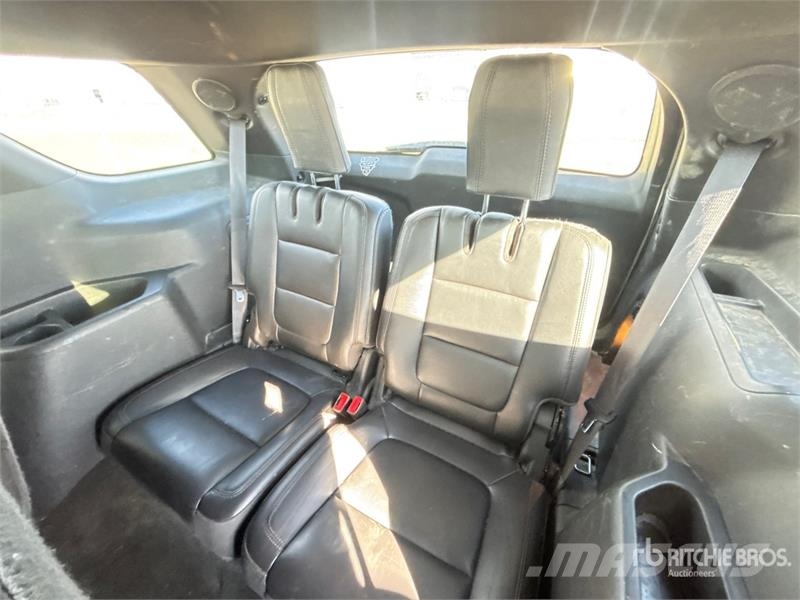 Ford Explorer Auto