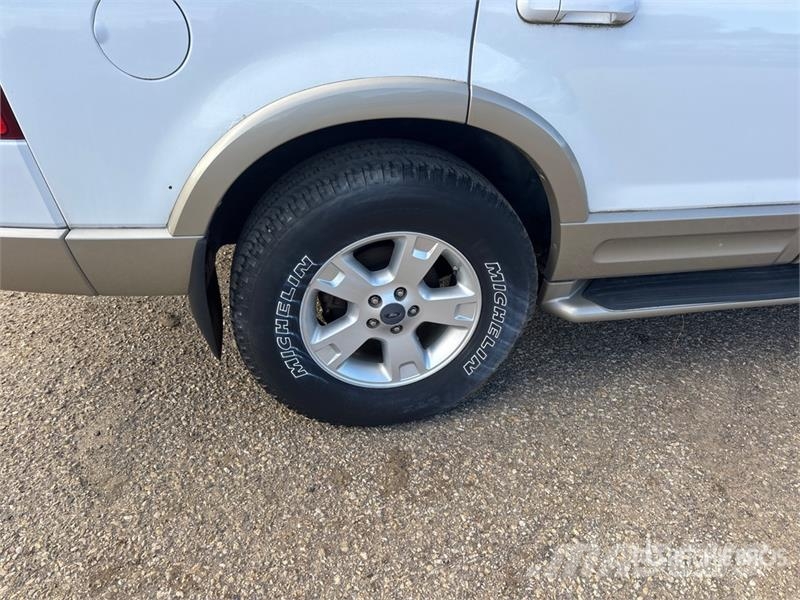 Ford Explorer Personbilar